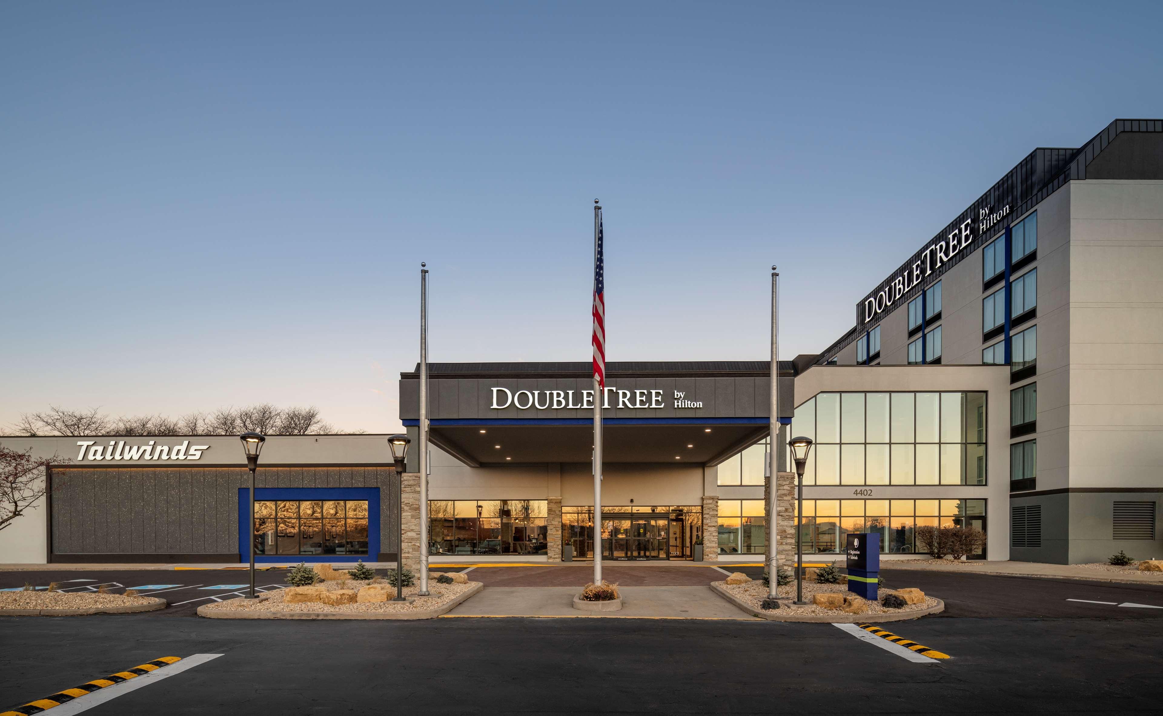 Doubletree By Hilton Madison East Hotel Eksteriør billede
