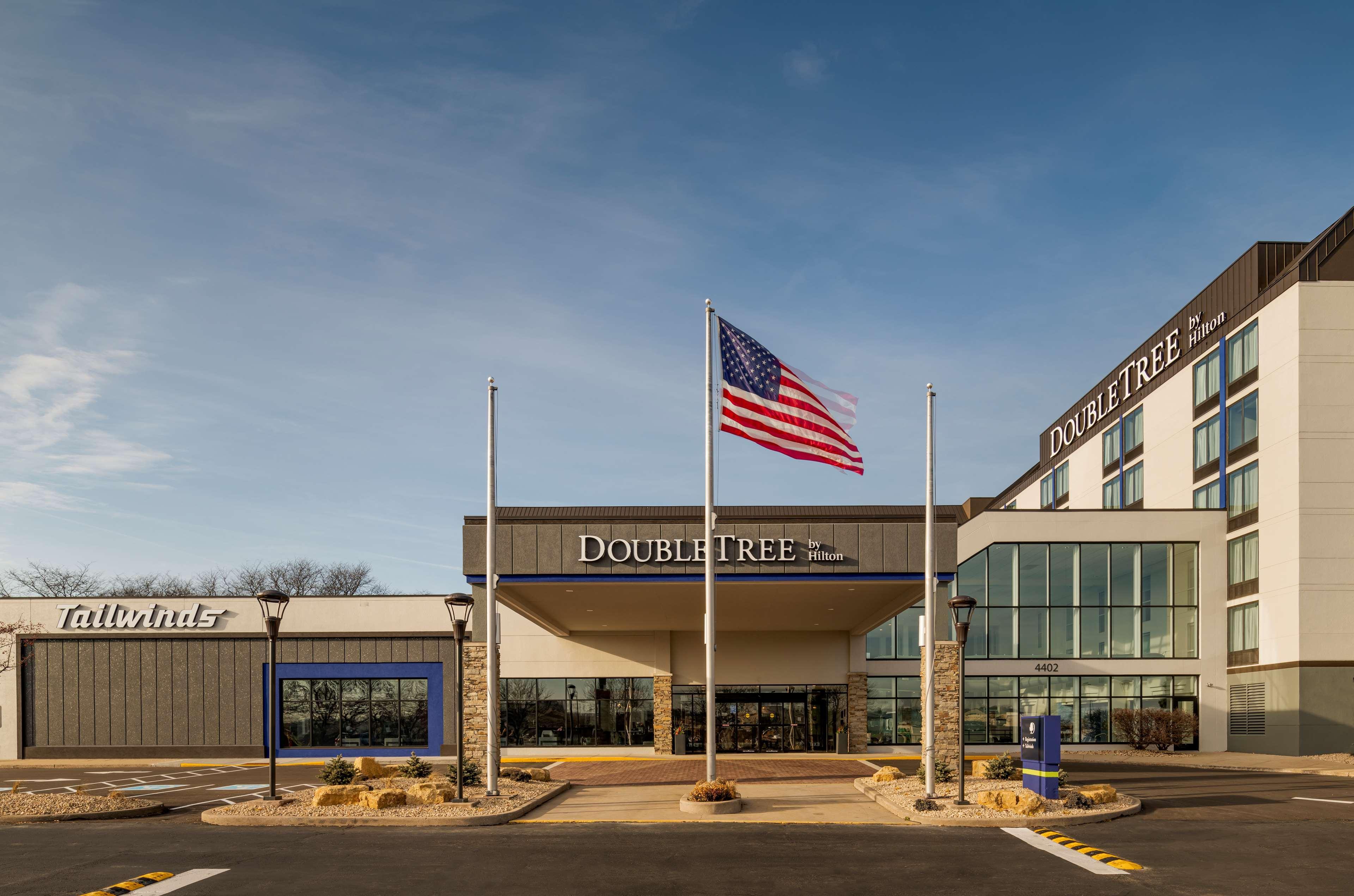 Doubletree By Hilton Madison East Hotel Eksteriør billede