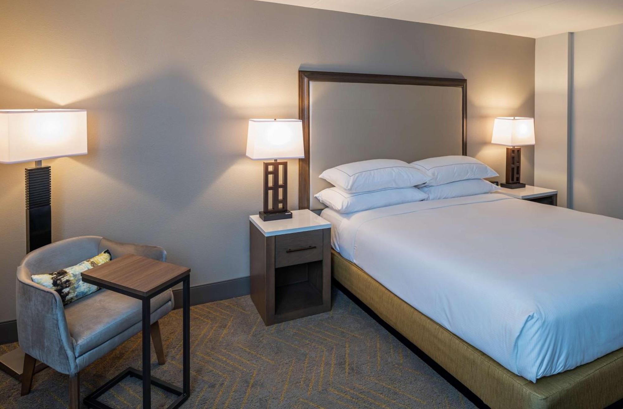 Doubletree By Hilton Madison East Hotel Eksteriør billede