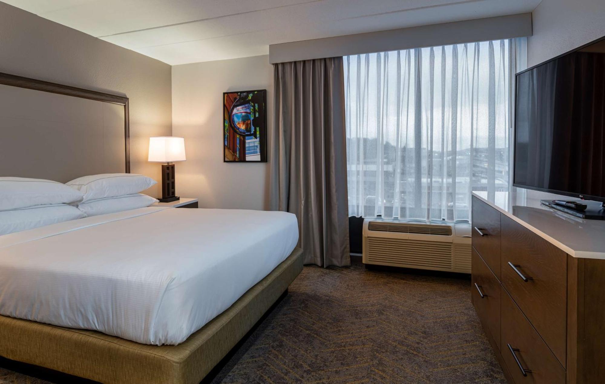 Doubletree By Hilton Madison East Hotel Eksteriør billede