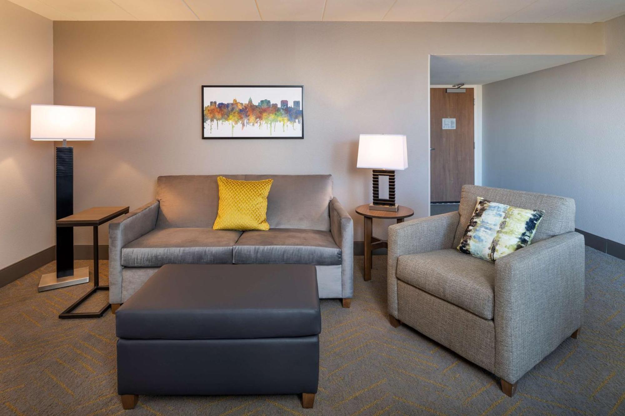 Doubletree By Hilton Madison East Hotel Eksteriør billede