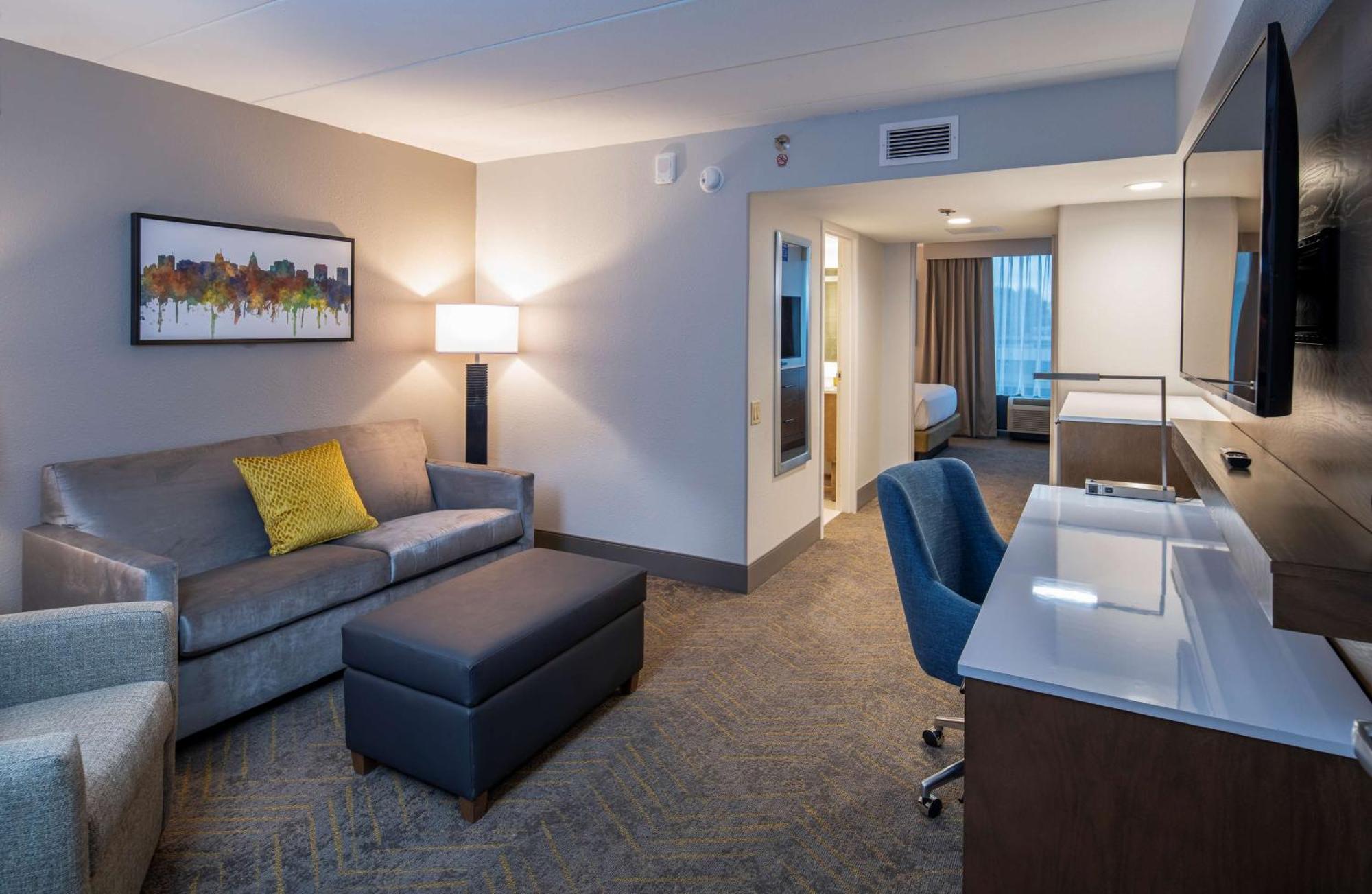 Doubletree By Hilton Madison East Hotel Eksteriør billede