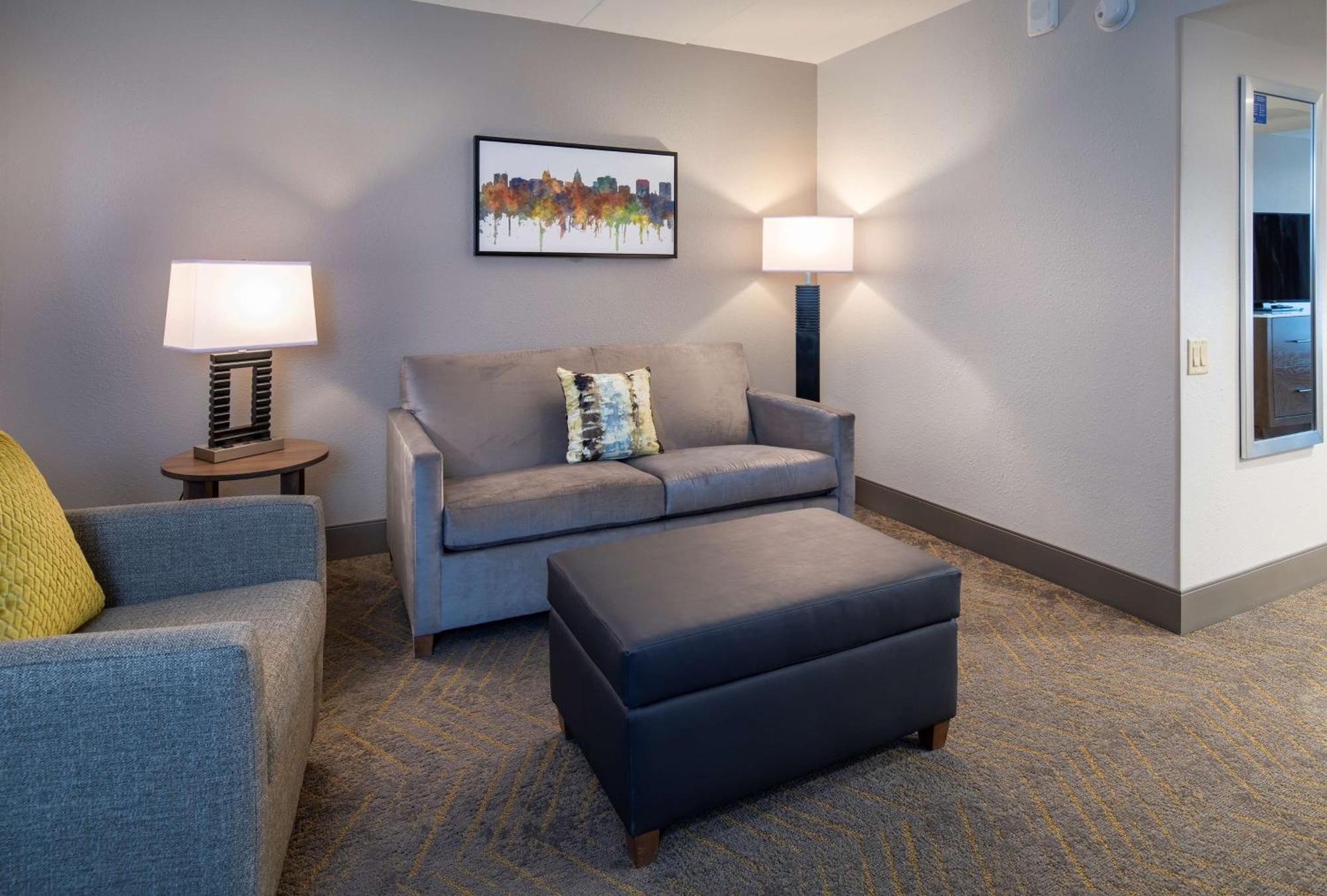 Doubletree By Hilton Madison East Hotel Eksteriør billede